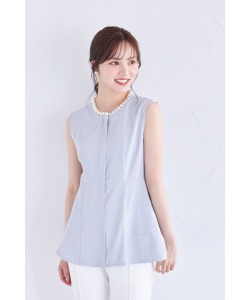 ポケット付きパール装飾ペプラムジレ【larore ラロア】≪tocco closet luxe≫ ＊スペシャルプライス品につき返品/キャンセル/配送日指定不可/ラッピング不可/少量在庫のセールの為交換は出来かねる場合がございます。