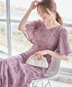 ラインフラワー刺繍バックレースアップフレアスリーブマーメイドワンピース【mellias メリアス】 tocco closet(トッコクローゼット)＊スペシャルプライス品につき返品/キャンセル/配送日指定不可/ラッピング不可/少量在庫のセールの為交換は出来かねる場合がございます