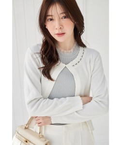 パール付きスカラップカットニットカーディガン【pyralen ピラレン】 tocco closet(トッコクローゼット)　＊スペシャルプライス品につき返品/キャンセル/配送日指定不可/ラッピング不可/少量在庫のセールの為交換は出来かねる場合がございます。