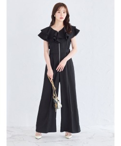 ラッフルフリル付きフロントジップオールインワン【reathas レザス】≪tocco closet luxe≫ ＊スペシャルプライス品につき返品/キャンセル/配送日指定不可/ラッピング不可/少量在庫のセールの為交換は出来かねる場合がございます。