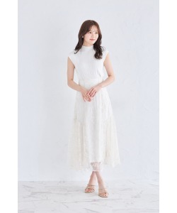 フラワーライン刺繍サイドギャザーフレアスカート【rexia レクシア】 tocco closet(トッコクローゼット)＊スペシャルプライス品につき返品/キャンセル/配送日指定不可/ラッピング不可/少量在庫のセールの為交換は出来かねる場合がございます。