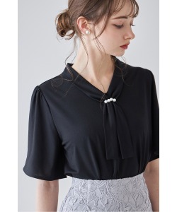 パール付きボウタイブラウス 【rophelio ロフェリオ】 tocco closet(トッコクローゼット)※少量の在庫確保による再販売の為、交換は出来かねる場合がございます。予めご了承ください。