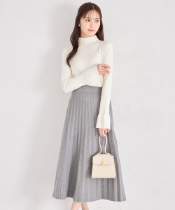 ラメ入りニットプリーツフレアスカート 1月17日(金)オフィシャルサイト限定再販☆【rosaura ロザーラ】 tocco closet(トッコクローゼット)※少量の在庫確保による再販売の為、交換は出来かねる場合がございます。予めご了承ください。