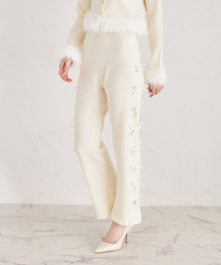 サイドリボン付きスパンコール入りリブニットパンツ【seralynn セラリン】 tocco closet(トッコクローゼット)＊スペシャルプライス品につき返品/キャンセル/配送日指定不可/ラッピング不可/少量在庫のセールの為交換は出来かねる場合がございます。