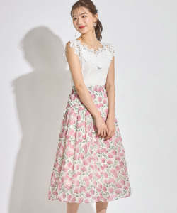 カラフルフラワープリントフレアスカート【shania シェニア】 tocco closet(トッコクローゼット)≪Romantic Summer Blue≫　7/22スタート！スペシャルプライス＊スペシャルプライス品につき返品/交換/キャンセル/配送日指定不可/ラッピング不可