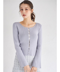 フレアスリーブラメリブニットプルオーバー tocco closet(トッコクローゼット)＊スペシャルプライス品につき返品/キャンセル/配送日指定不可/ラッピング不可/少量在庫のセールの為交換は出来かねる場合がございます。