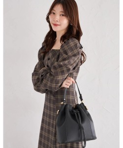 ２ＷＡＹショルダー付きドロストフェイクレザーバッグ【ullaby ユラビー】 tocco closet(トッコクローゼット) ※セレクトアイテム　＊スペシャルプライス品につき返品/キャンセル/配送日指定不可/ラッピング不可/少量在庫のセールの為交換は出来かねる場合がございます。