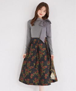 フラワータックフレアスカート【verelle ヴェレル】 tocco closet(トッコクローゼット)※オフィシャルサイト限定