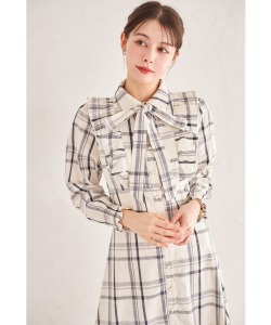 ２ＷＡＹボウタイリボン付きバックレースアップチェック柄フリルシャツワンピース【zinnira】 tocco closet ＊スペシャルプライス品につき返品/キャンセル/配送日指定不可/ラッピング不可/少量在庫のセールの為交換は出来かねる場合がございます。