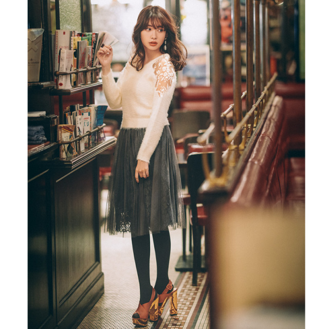 レースが透けてるふんわりチュールスカート Nalro ナルロ New At Tocco Closet トッコクローゼット カタログ Ray10月号p161にて白石麻衣さんはアイスグレー着用 レースが透けてるふんわりチュールスカート Nalro ナルロ New At Tocco Closet トッコクローゼット カタログ Ray10月号p161にて白石麻衣さんはアイスグレー着用
