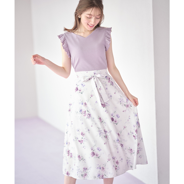 美人な音を奏でるウエストりぼん付き肩フリルリブカットソー フラワープリントドッキングワンピース