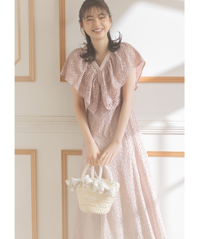 後ろレースアップラッフルスリーブフラワーカットワークレースワンピース