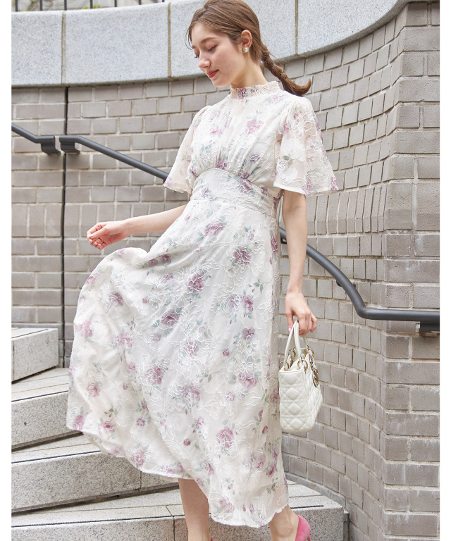フラワープリント フラワー刺繍シャーリングネックフレアスリーブワンピース フラワープリント フラワー刺繍シャーリングネックフレアスリーブワンピース