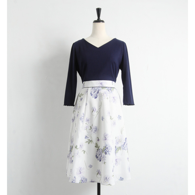 袖口メローフリルリブカットソー×フラワープリントドッキングワンピース 