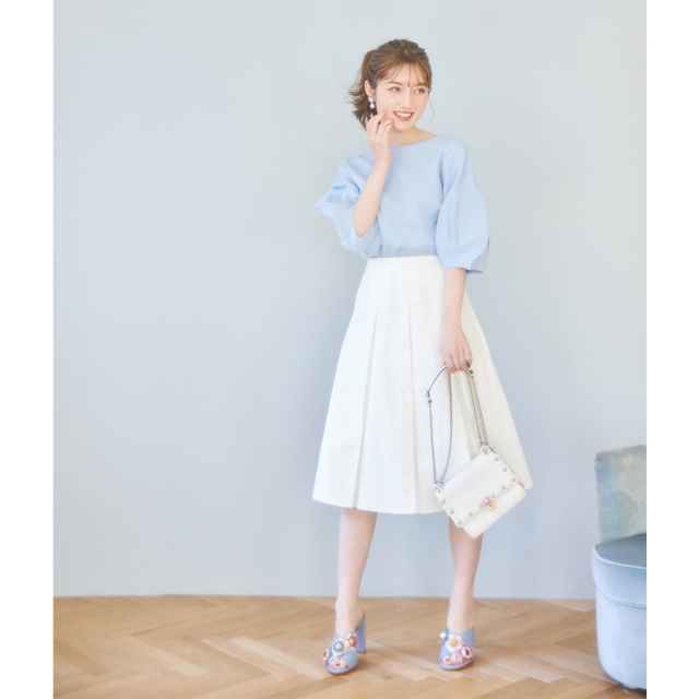 配色ステッチ入りボックスタックプリーツスカート