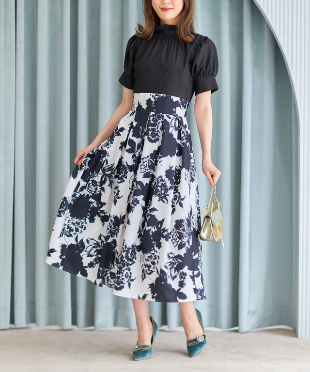 フリルハイネックフラワープリントドッキングワンピース  