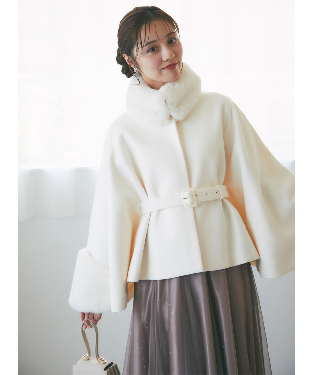 2WAYファー＆ベルト付きケープライクコート 