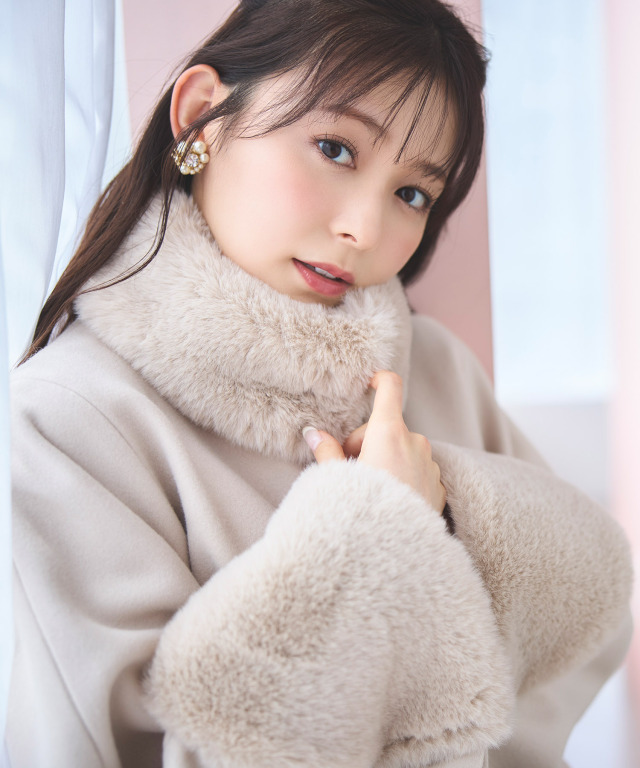 tocco closet 2WAYファー＆ベルト付きケープライクコート ベージュ