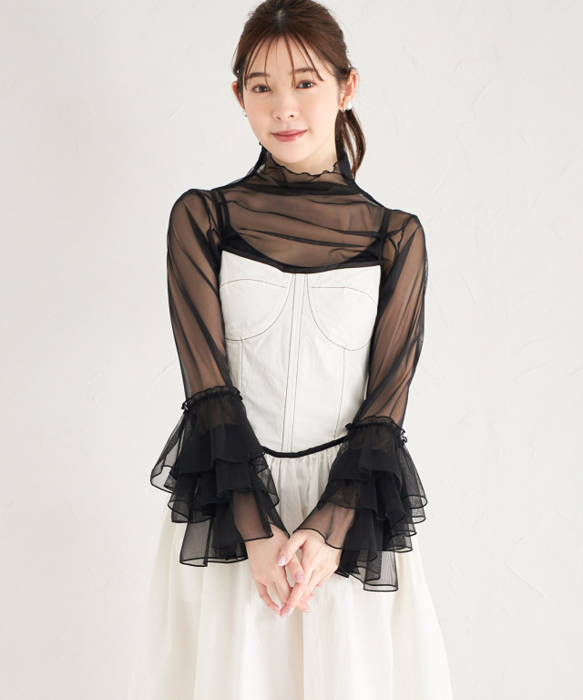 新品タグ付き　転写ワンピース 接触冷感 / 撥水加工〉TEX BRID(R)タフタ ギャザー ワンピース