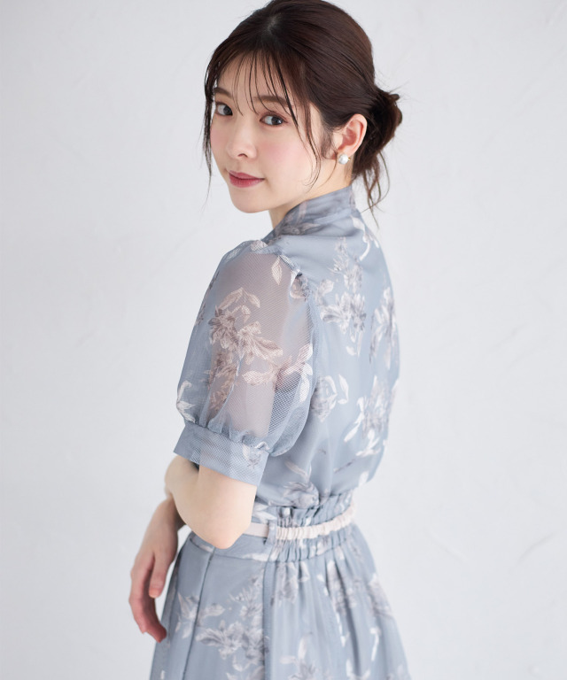 TOGA フラワー　ブラウス　ライトグレー Flower jacquard blouse-フラワージャカードブラウス-TOGA PULLA