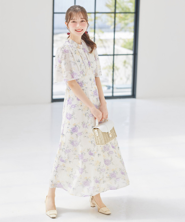 チェリー刺繍×フラワープリントフレアスリーブハイネックワンピース