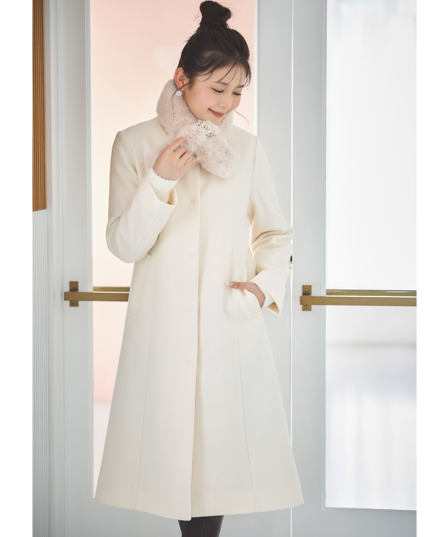 ファーティペット付きフェイクウールコート