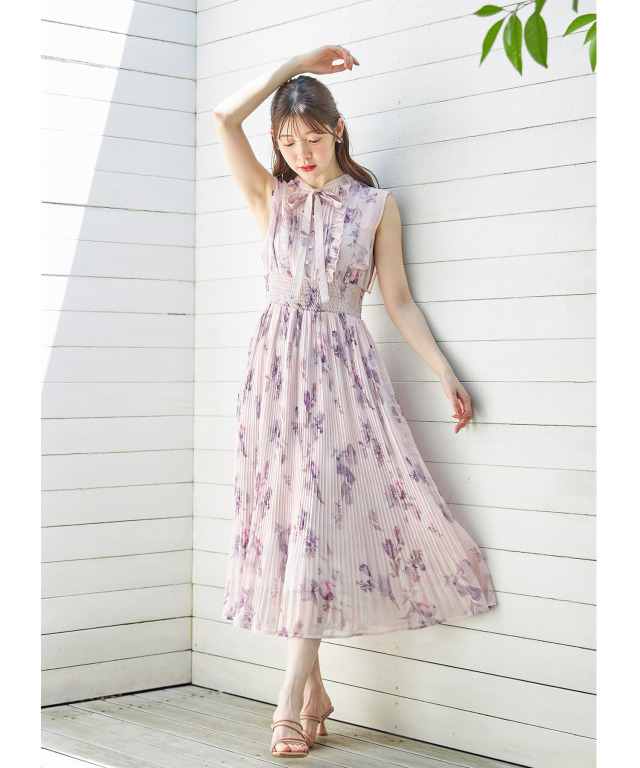 昭和レトロ古着☆袖リボン総花柄ロングワンピース 60.70年代 リボン付きロングワンピース 古着 ヴィンテージ 昭和レトロ ヴィンテージ 花柄  ワンピース 長袖 リボン付き ベージュ系 J2 ワンピース レディース きれいめ レトロ 古着 長袖 膝丈 60年代 70年代 白襟 リボン ... 花柄ワンピース（リボン付き）