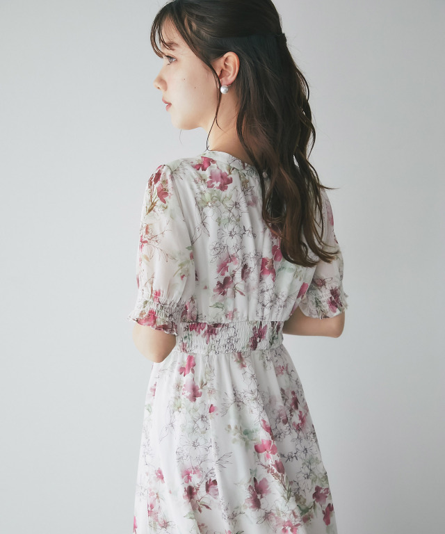 フロント飾り釦付きシャーリング水彩フラワープリントワンピース 