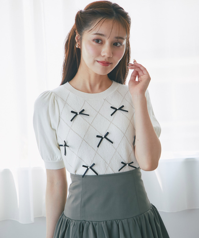 春のお出かけにぴったり♪リボン付きシンプルトップス　ゆったりデートコーデ デートにもおすすめ❤️春のお出かけコーデまとめ | naochiが