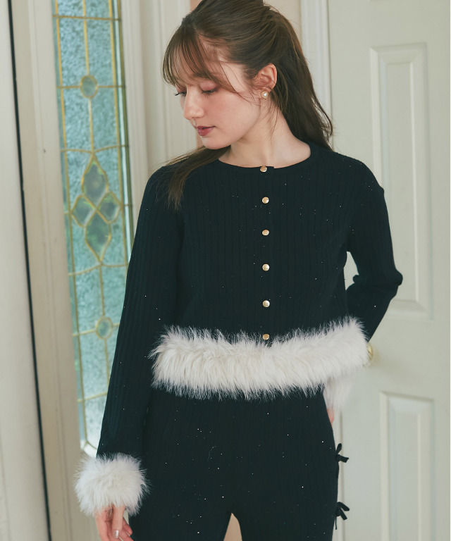 ふわふわファー付きスパンコール入りリブニットカーディガン 