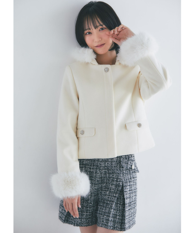 取り外し可能なファー付きビジュー装飾ショートコート