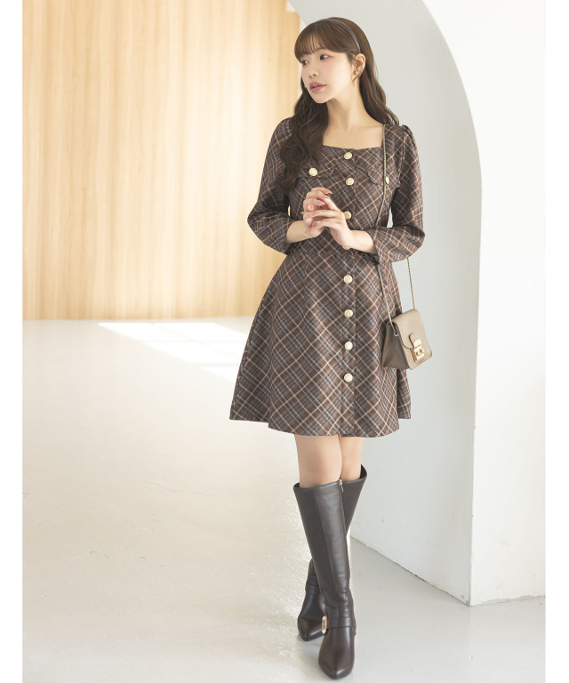 ベルトデザインバックルビジュー付きロングブーツ