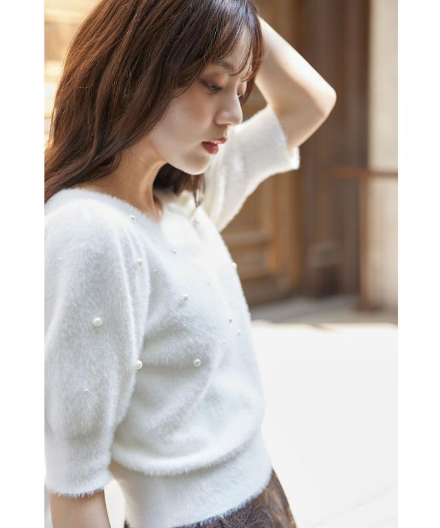 パール付きオーロララメ入りシャギーニットプルオーバー