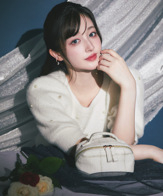 ツイード立体ポーチ