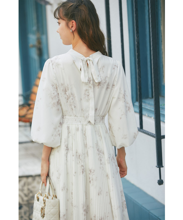 美品　CELINEセリーヌ ドット　プリーツ　フレアライン リボン　ワンピース トリオンフチャーム付◇CELINE シルクラメ サンドレス フリル