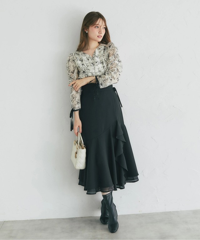 リボン付きフロッキーフラワープリントシアーブラウス