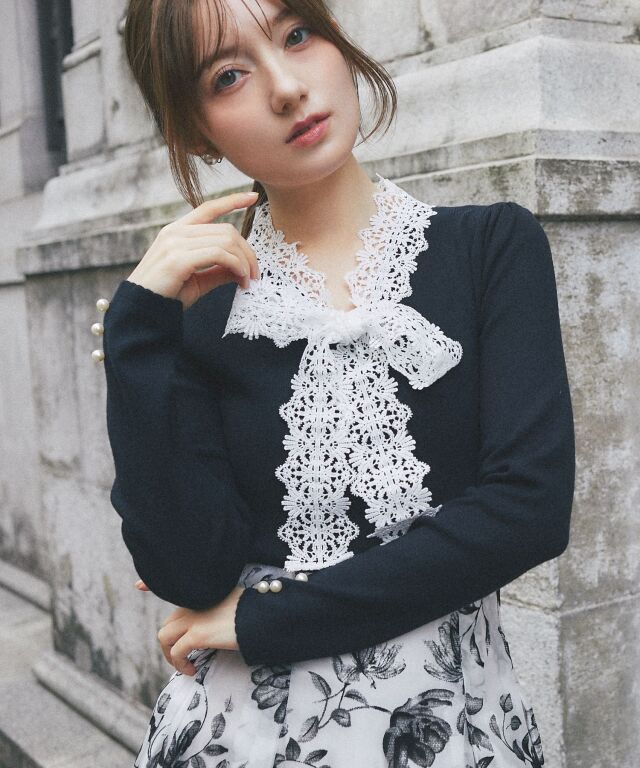 レースボウタイリボン付き配色ニットプルオーバー