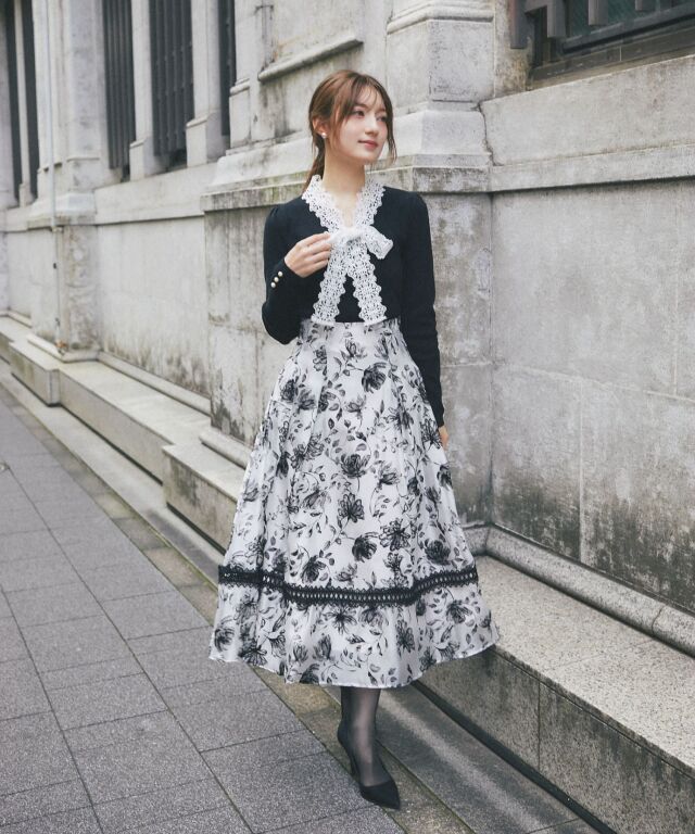 レースボウタイリボン付き配色ニットプルオーバー