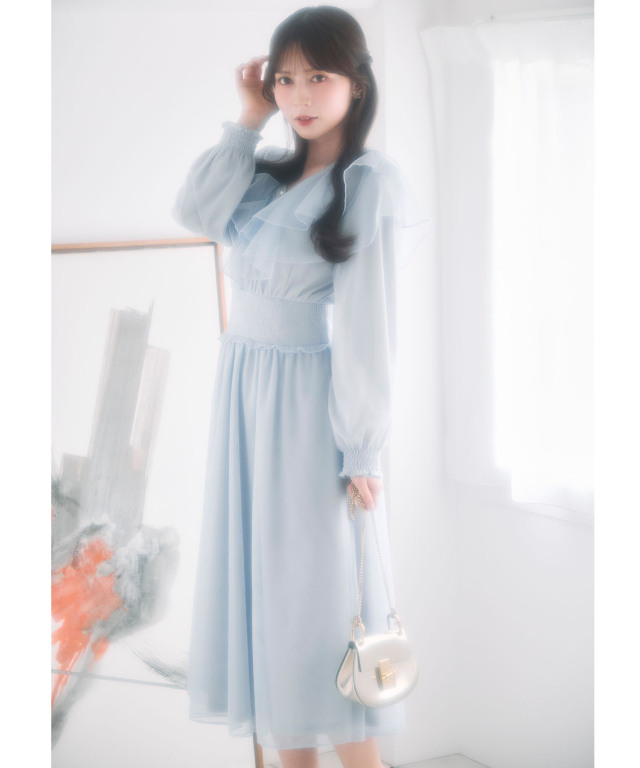 ラッフルフリル付きパール装飾ラメチュールワンピース