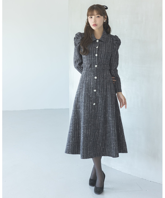 パール釦パワーショルダーツイードシャツワンピース
