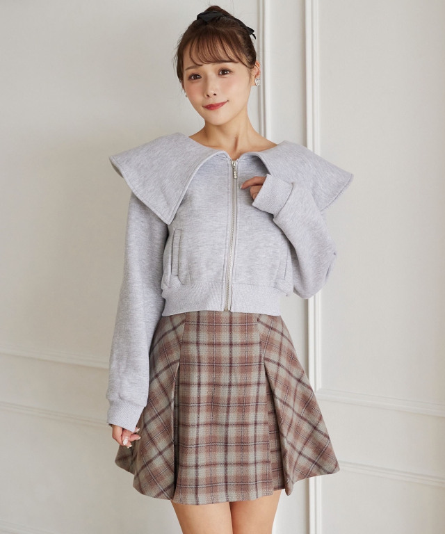 ビジューファスナー付きビックカラー裏起毛ブルゾン