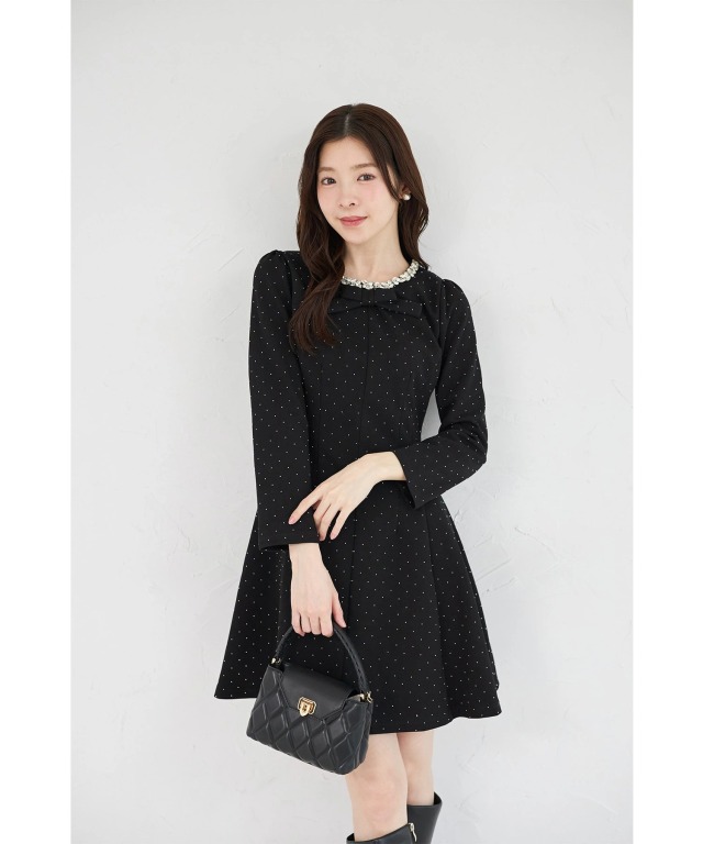 きらきらストーン×ビジュー付きリボンボンディングワンピース きらきらストーン×ビジュー付きリボンボンディングワンピース