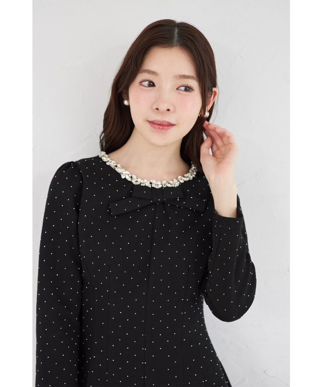 きらきらストーン×ビジュー付きリボンボンディングワンピース