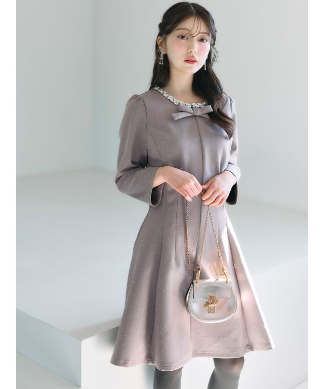 きらきらストーン×ビジュー付きリボンボンディングワンピース　アイスグレー きらきらストーン×ビジュー付きリボンボンディングワンピース