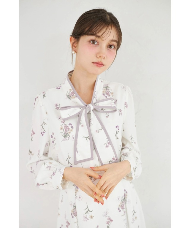 配色ライン入りボウタイリボン付きフラワープリントワンピース