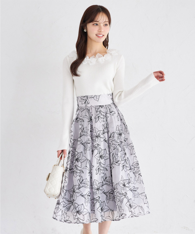 ラインフラワーフロッキーシアータックフレアスカート