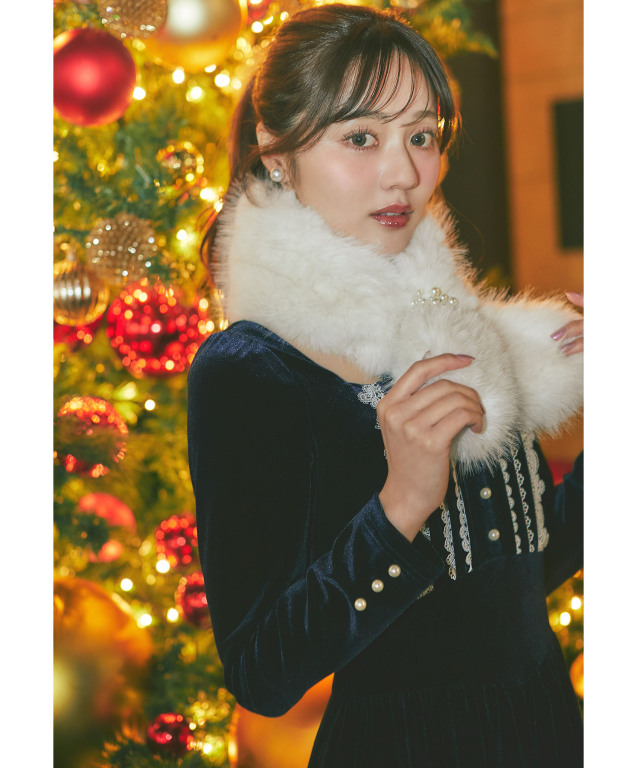 ネックリボン付きパール＆レース装飾バックレースアップベロアワンピース