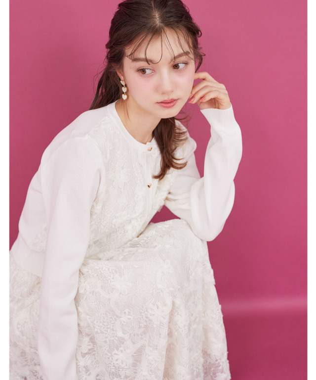 リュクスな華やぎ♪ハートボタン立体フラワーレースドッキングニット
