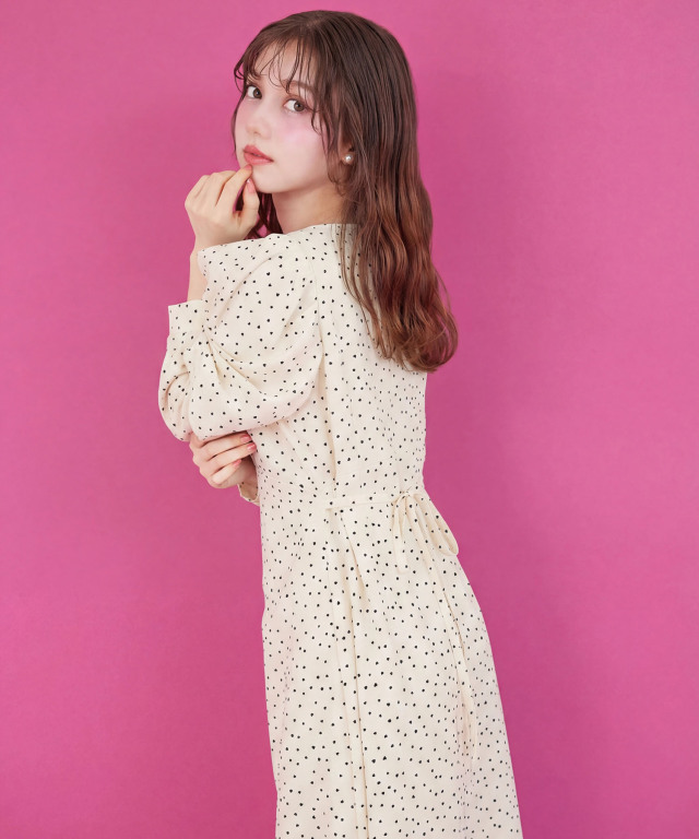 纏うだけでヒロイン♪ハート飾り釦ランダムプチハートプリントワンピース