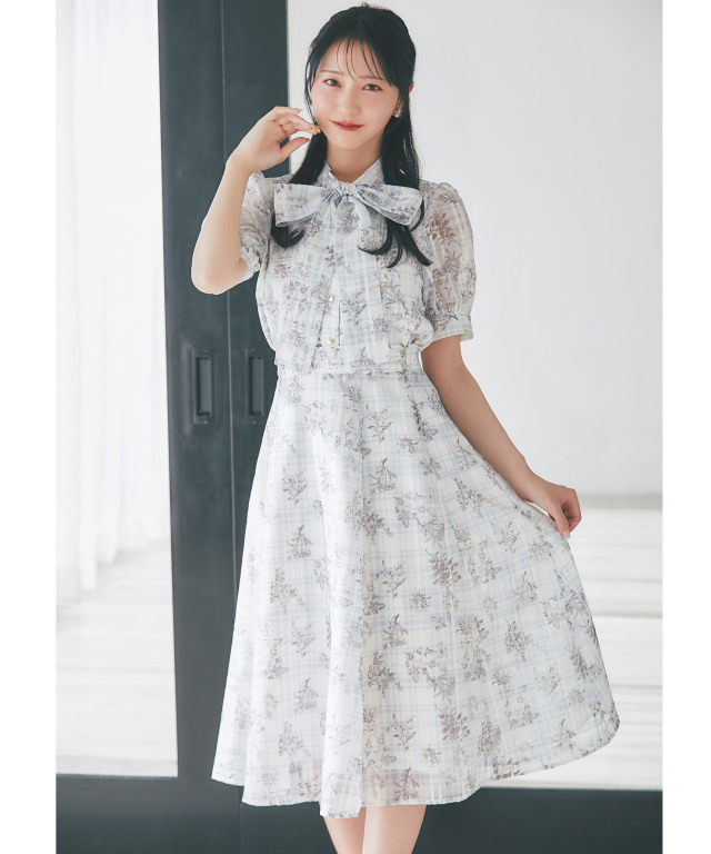 シアーチェック×フラワープリントフレアスカート